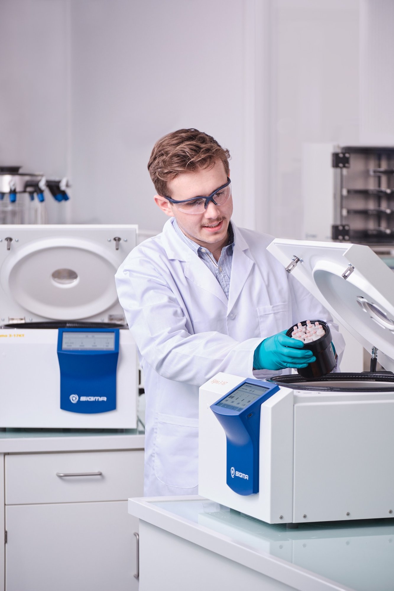 Sigma 3-17KT hűthető laboratóriumi asztali centrifuga