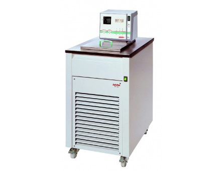Julabo FP90-SL Alacsony hőmérsékletű keringtető hűtő-fűtő termosztát